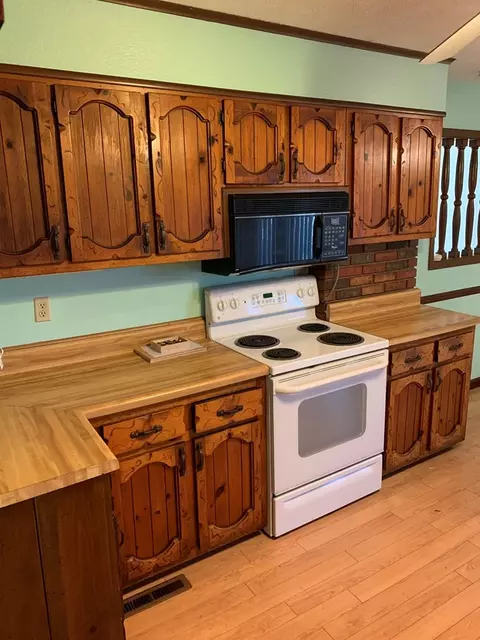 1111 Greenbriar Rd, Talbott, TN 37877 photo 9