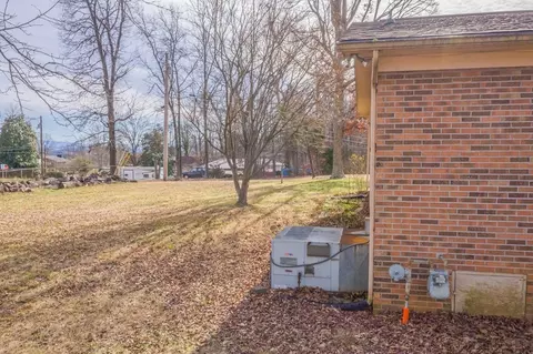 825 Yellow Brick Rd, Talbott, TN 37877 photo 16