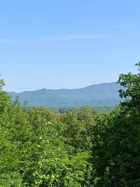 lot27 Meadowcrest Ln, Dandridge, TN 37725
