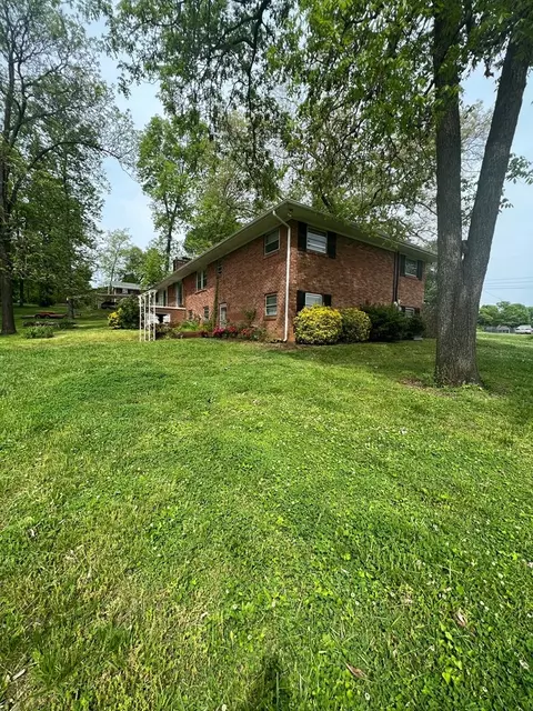 653 Dogwood Ln, Talbott, TN 37877 photo 4