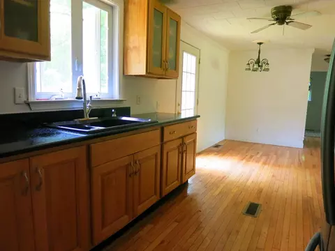 3124 Glendale Rd, Bybee, TN 37713 photo 9