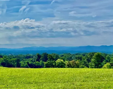 6 Ailey Road, Dandridge, TN 37725