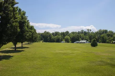 3510 Glendale Rd, Bybee, TN 37713 photo 4