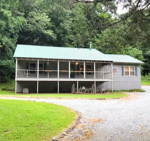 1213 Sherm Mountain Rd, Sneedville, TN 37869