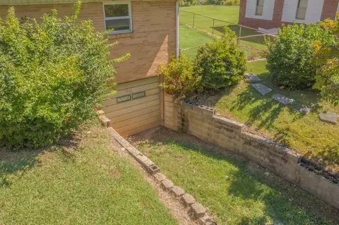 1075 Claudette, Talbott, TN 37877 photo 18