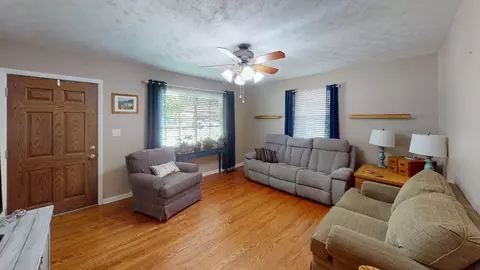 6941 Glenn Dr, Talbott, TN 37877 photo 2
