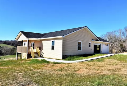 220 Sunset Ln, Bean Station, TN 37708