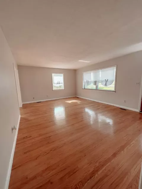 2112 E Outer Dr, Morristown, TN 37814 photo 6