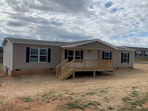 671 Towers Dr, Dandridge, TN 37725