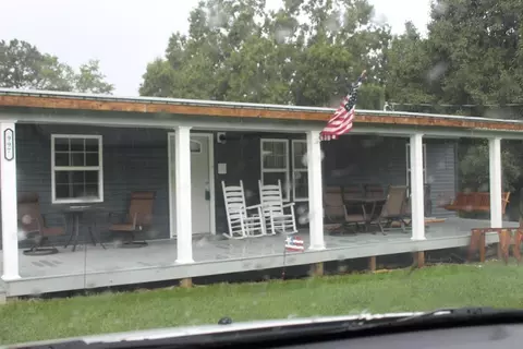 997 Old Newport Hwy, Dandridge, TN 37725