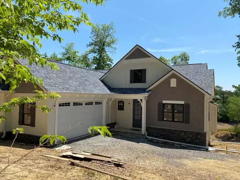 1527 Catoosa Dr, Mooresburg, TN 37811