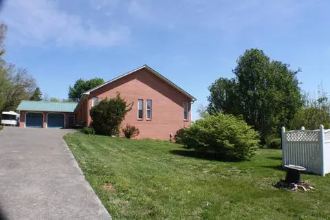 1835 River Rd, New Market, TN 37820