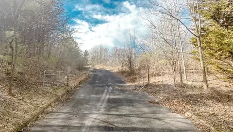 586 Mountain High Trl, Sevierville, TN 37876
