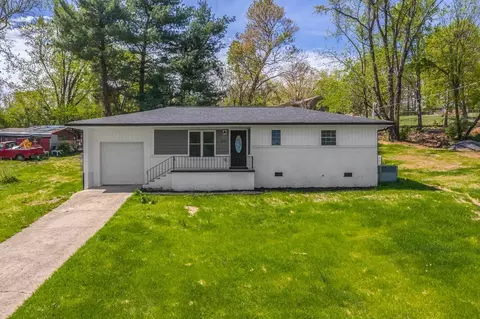 2715 Lowe Dr, Talbott, TN 37877