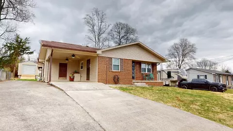2306 Quillen Dr, Morristown, TN 37814