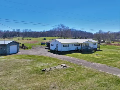 2054 Mansfield Gap Rd, Talbott, TN 37877 photo 3