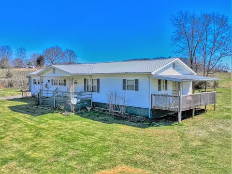 2054 Mansfield Gap Rd, Talbott, TN 37877 photo 9