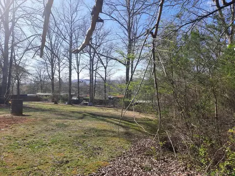 Chocolate Way *, Newport, TN 37821