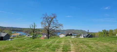 4131 Harbor View Dr, Morristown, TN 37814