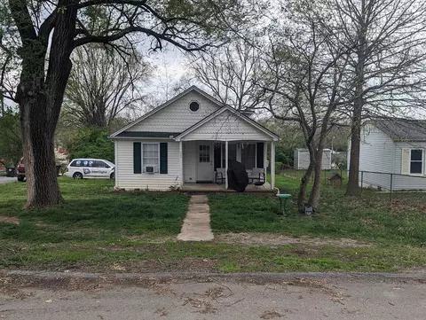 724 Baker St, Morristown, TN 37813