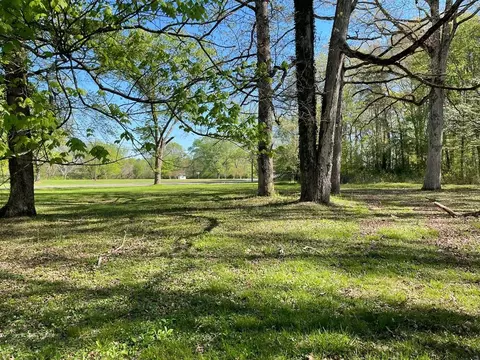 2128 W Madison Ave, Athens, TN 37303