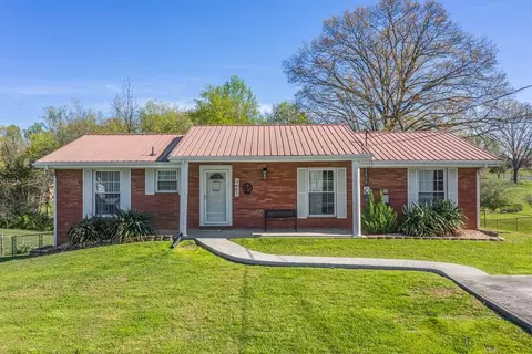 3667 Falcon Dr, Morristown, TN 37814