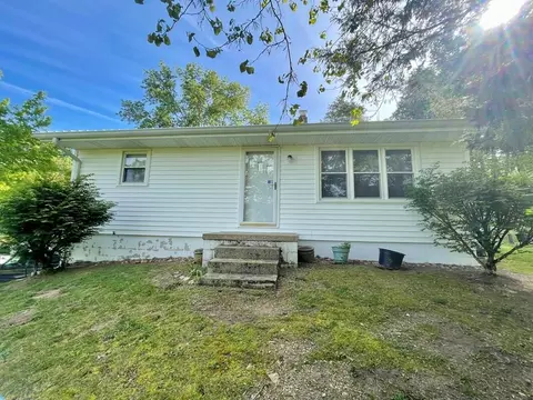 1858 Upper Rinehart Rd, Dandridge, TN 37725
