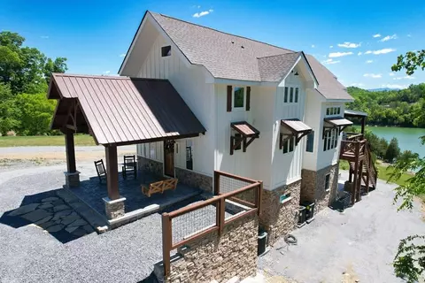 3903 Island View Rd, Dandridge, TN 37725