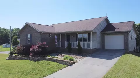 392 Camelot Dr, White Pine, TN 37890