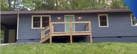 621 Foust Carney Rd, Powell, TN 37849