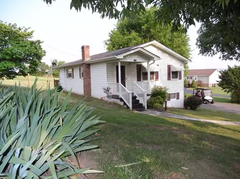 1734 Peachtree Ln, New Market, TN 37820