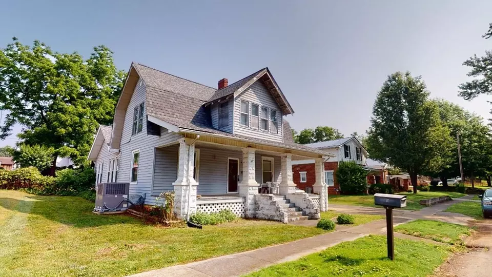  425 E 3rd North St, Morristown, TN 37814 photo 3