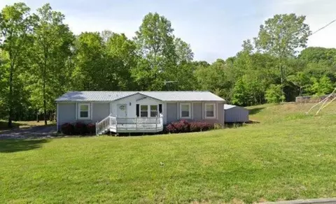 322 Deer Trail Dr, Dandridge, TN 37725