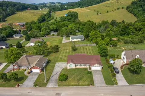 141 Scenic View Dr, Talbott, TN 37877 photo 2