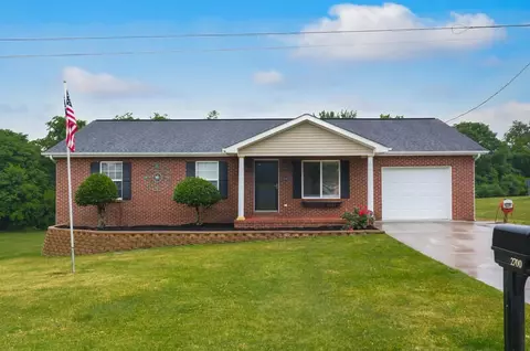 2700 Mayfield Dr, Talbott, TN 37877