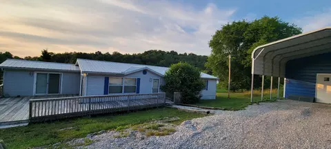 1137 Harbin Rd, Dandridge, TN 37725