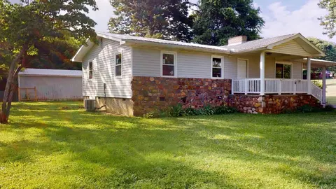1608 Essary Street St, Tazewell, TN 37879