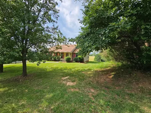 8127 Robert Watkins Rd, Talbott, TN 37877 photo 2