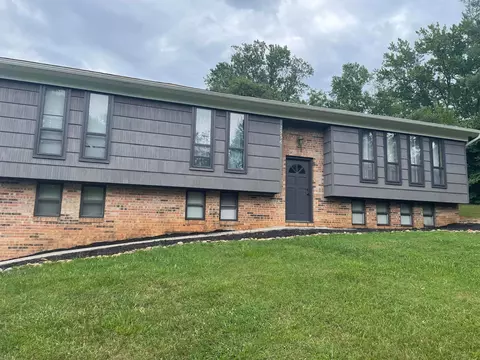 2536 Lanter Dr, Morristown, TN 37814