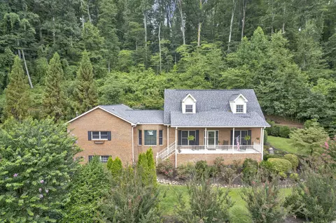 1715 Zimmerman Dr, Morristown, TN 37814