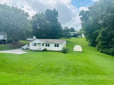 2568 Keystone Dr, Morristown, TN 37814