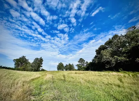 601-699 Zirkle Rd, Dandridge, TN 37725