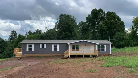 4438 Anna Maria Ln, Strawberry Plains, TN 37871