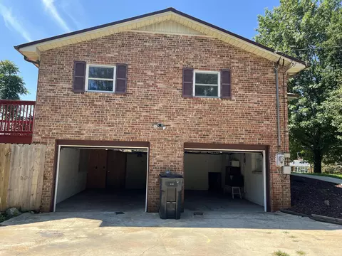 878 Dogwood Ln, Talbott, TN 37877 photo 3