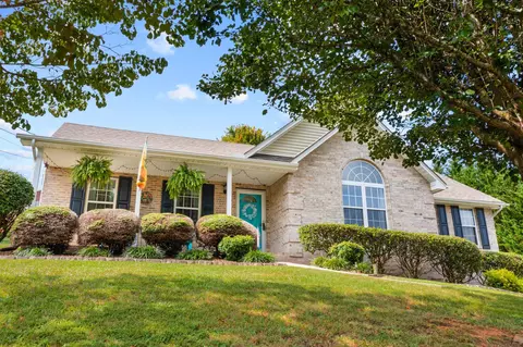 8121 W Pointe Dr, Talbott, TN 37877 photo 3