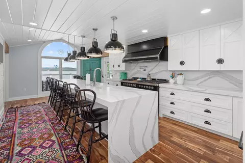 Kitchen - 1917 Pointe Dr, Talbott, TN 37877 photo 1 of 3