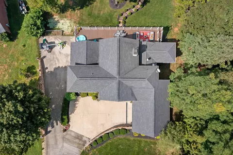 View/Area - 1917 Pointe Dr, Talbott, TN 37877 photo 6 of 11