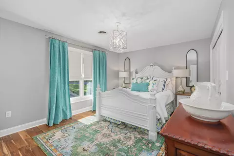 Bedroom - 1917 Pointe Dr, Talbott, TN 37877 photo 3 of 8