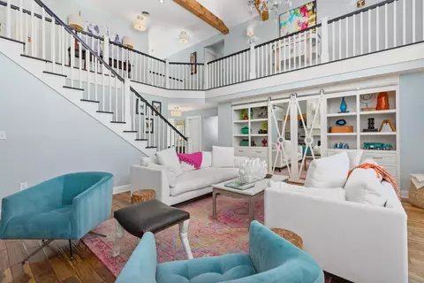 Living - 1917 Pointe Dr, Talbott, TN 37877 photo 2 of 4