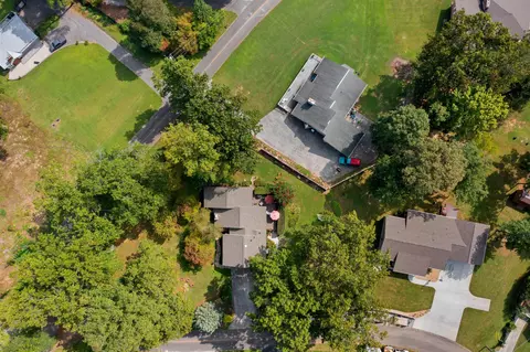 2859 Lake Forest Cir, Talbott, TN 37877 photo 37